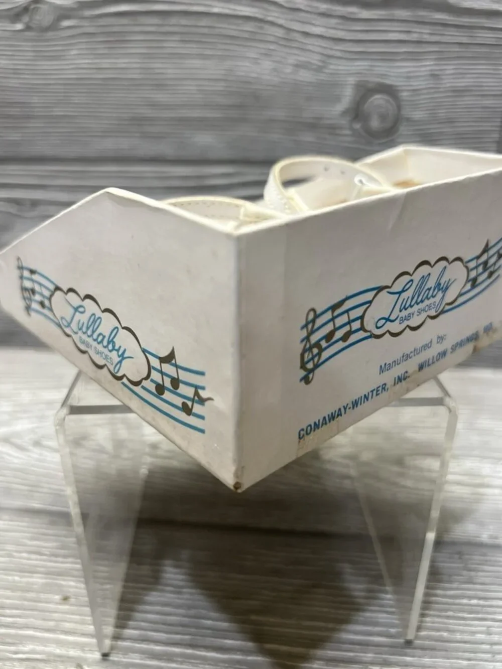 Vintage Lullaby Baby Shoes Size 4 Girl’s White Mary Janes Original Box